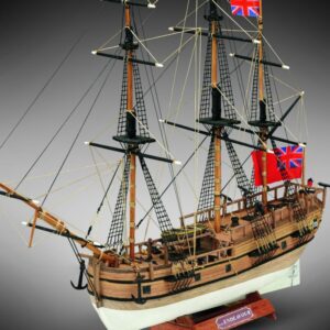 Mini HMS Endeavour